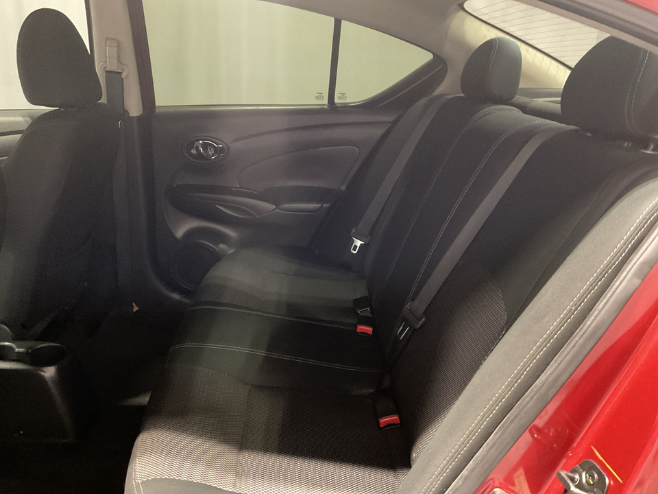 2019 Nissan Versa 1.6 SV Sedan