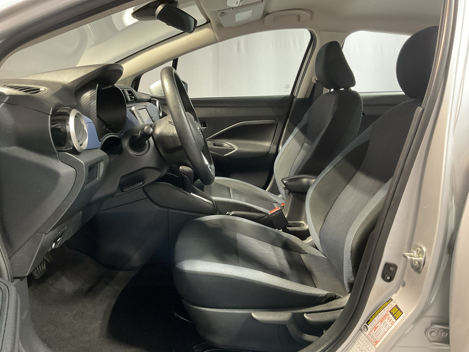 2023 Nissan Versa SV