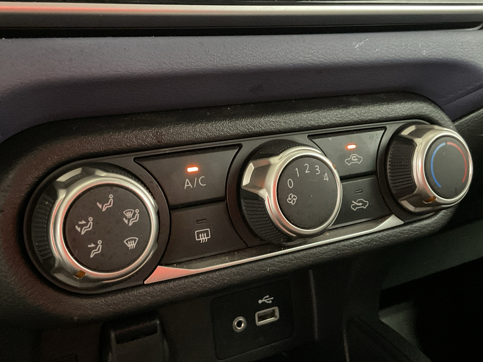2023 Nissan Versa SV