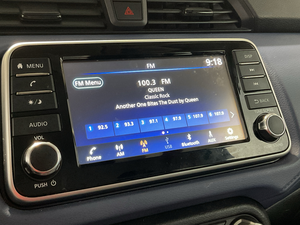 2023 Nissan Versa SV