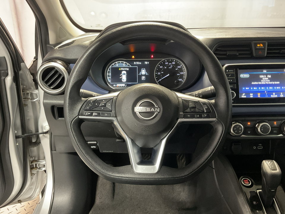 2023 Nissan Versa SV