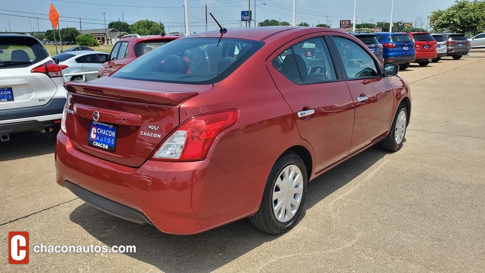 2019 Nissan Versa 1.6 SV Sedan