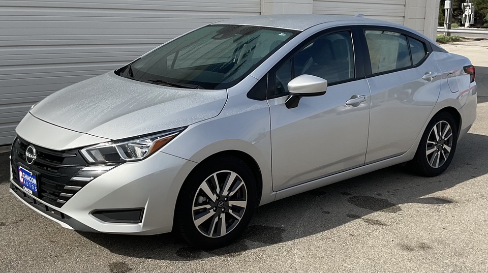 2023 Nissan Versa SV