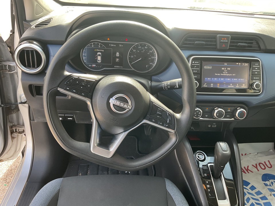 2023 Nissan Versa SV