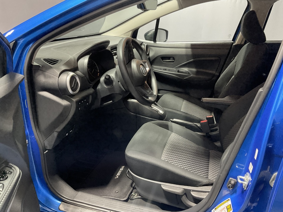 2022 Nissan Versa S CVT