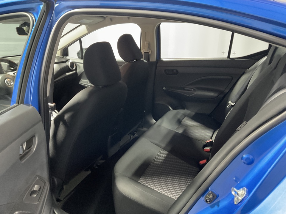 2022 Nissan Versa S CVT