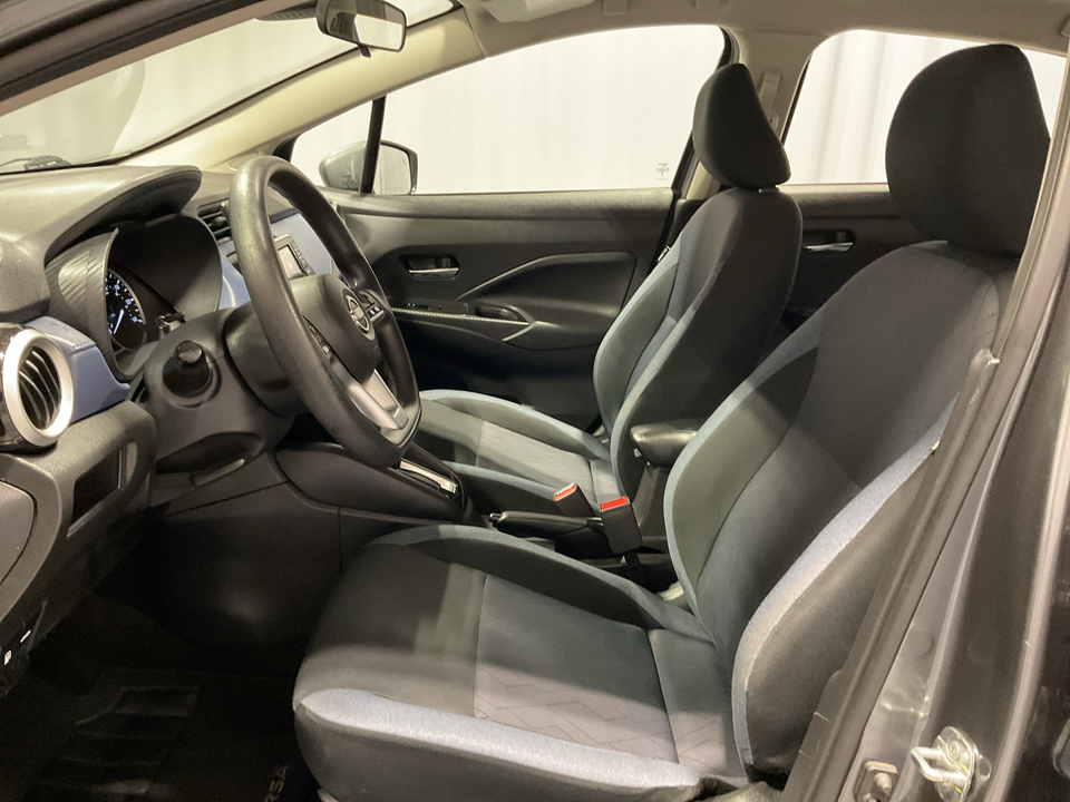 2023 Nissan Versa SV
