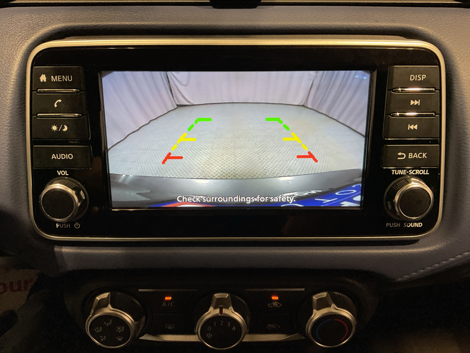 2023 Nissan Versa SV