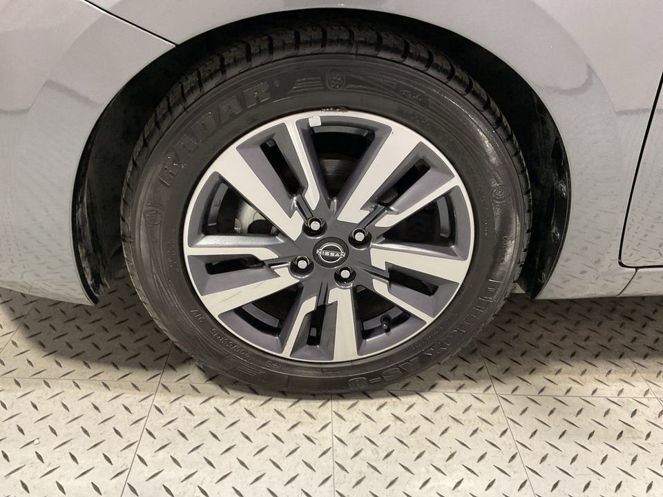 2023 Nissan Versa SV