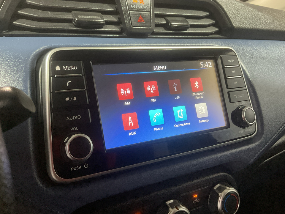 2023 Nissan Versa SV