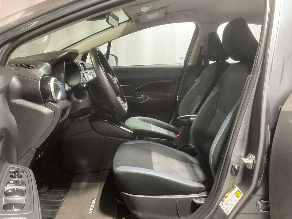2023 Nissan Versa SV