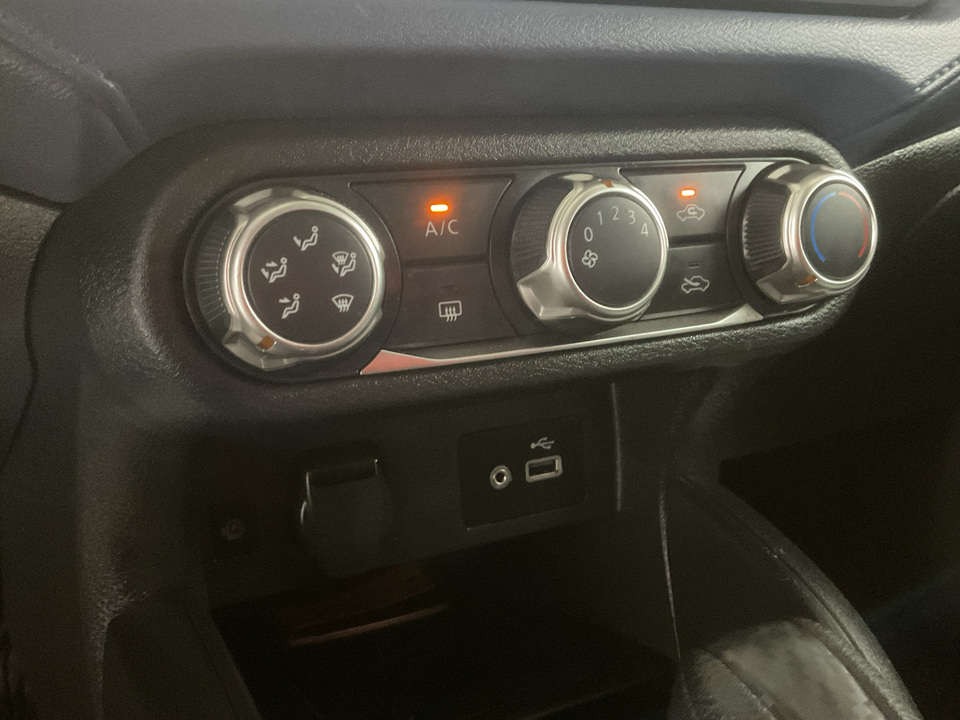 2023 Nissan Versa SV