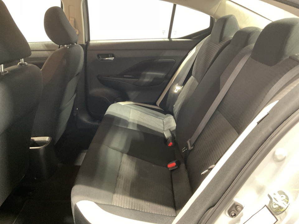 2022 Nissan Versa SV