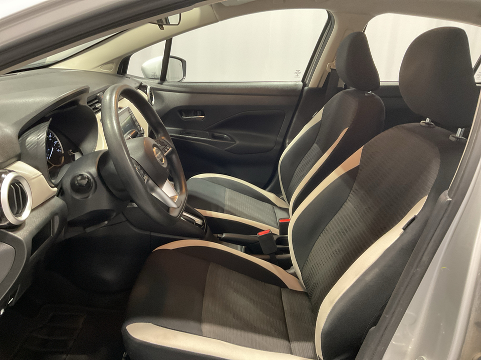 2022 Nissan Versa SV