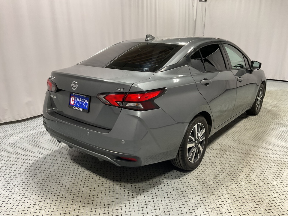 2022 Nissan Versa SV