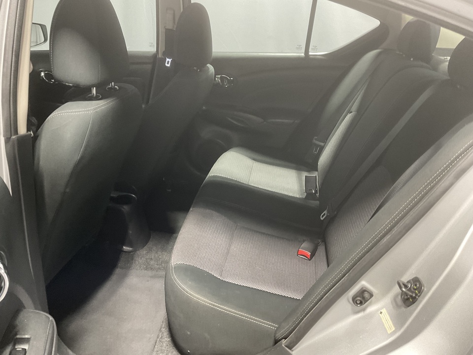 2019 Nissan Versa 1.6 SV Sedan