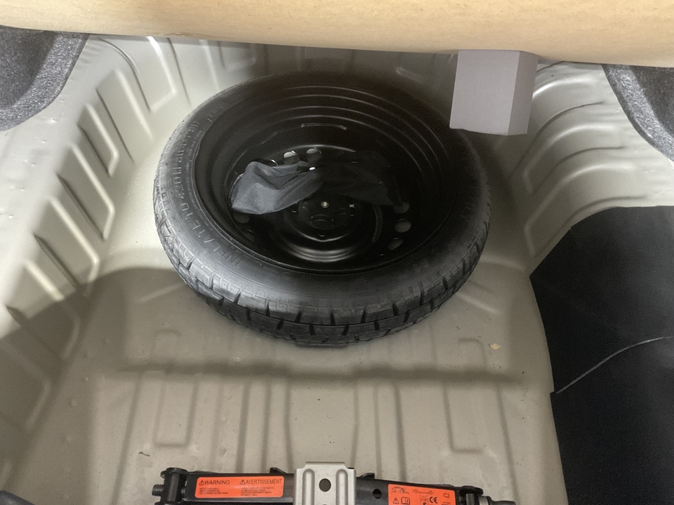 2019 Nissan Versa 1.6 SV Sedan