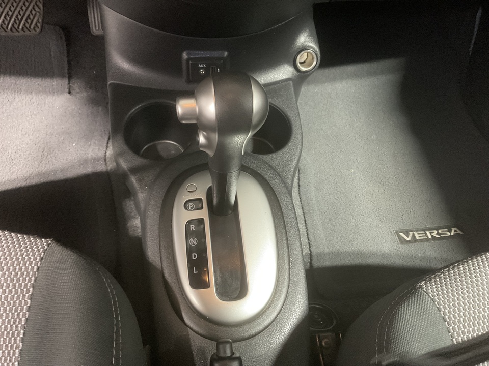 2019 Nissan Versa 1.6 SV Sedan