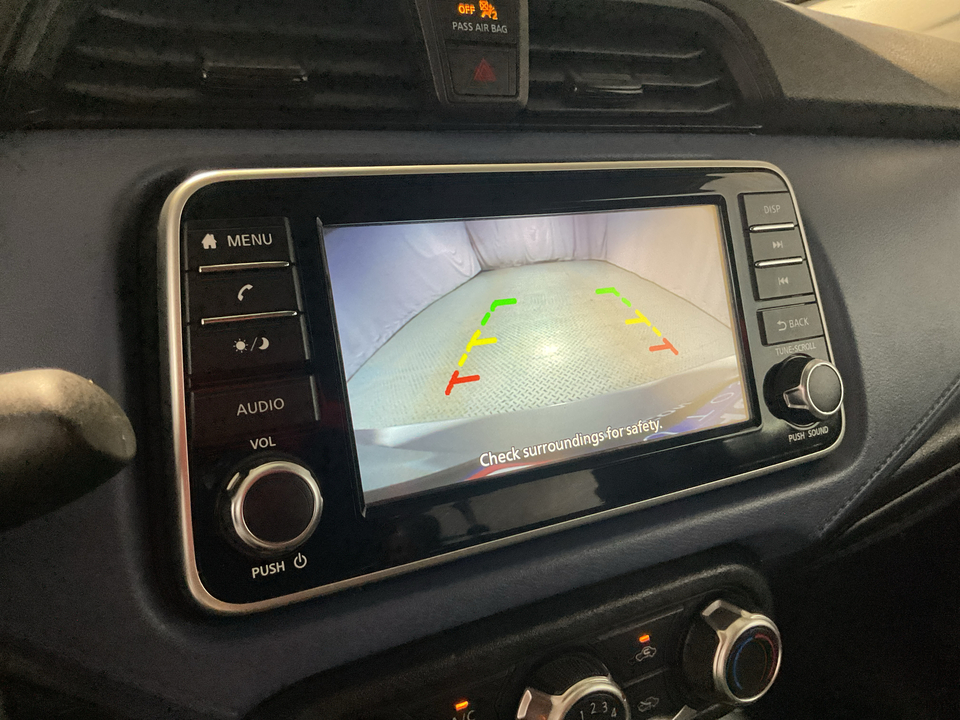 2023 Nissan Versa SV
