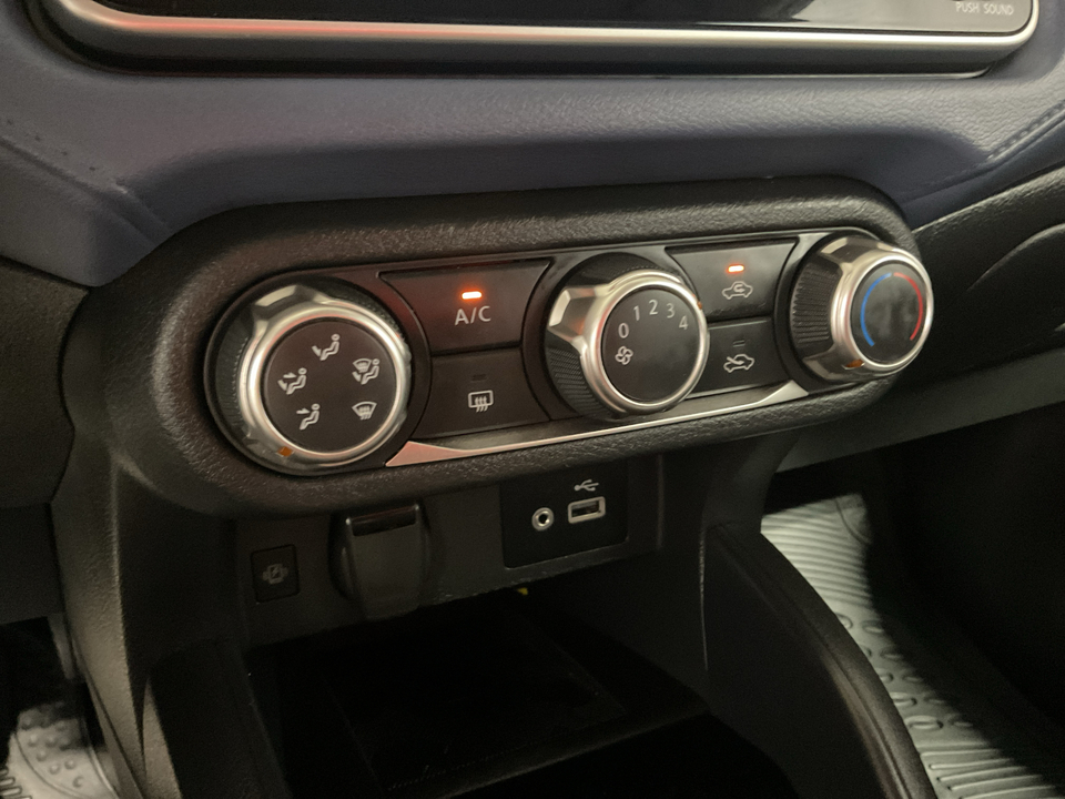 2023 Nissan Versa SV