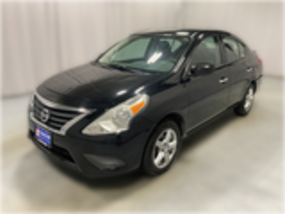 2019 Nissan Versa 1.6 SV Sedan