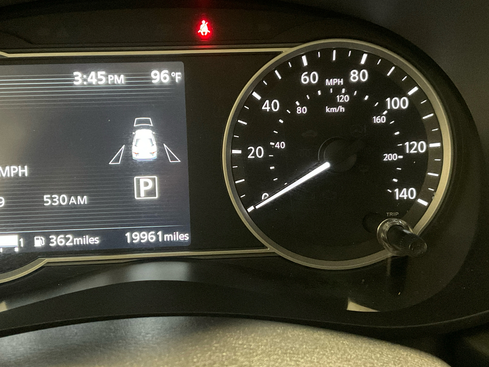 2024 Nissan Versa SR