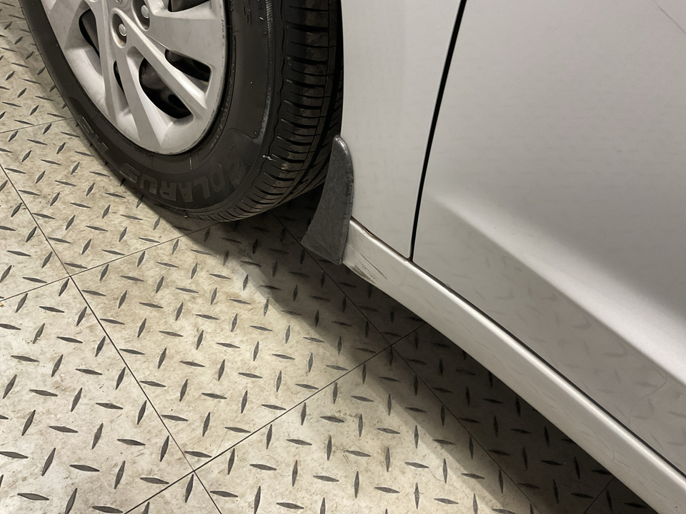 2019 Hyundai Elantra SE 6AT