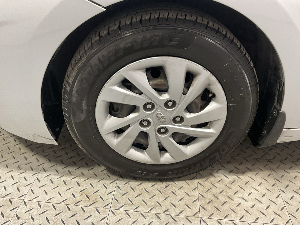 2019 Hyundai Elantra SE 6AT