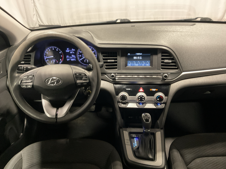 2019 Hyundai Elantra SE 6AT