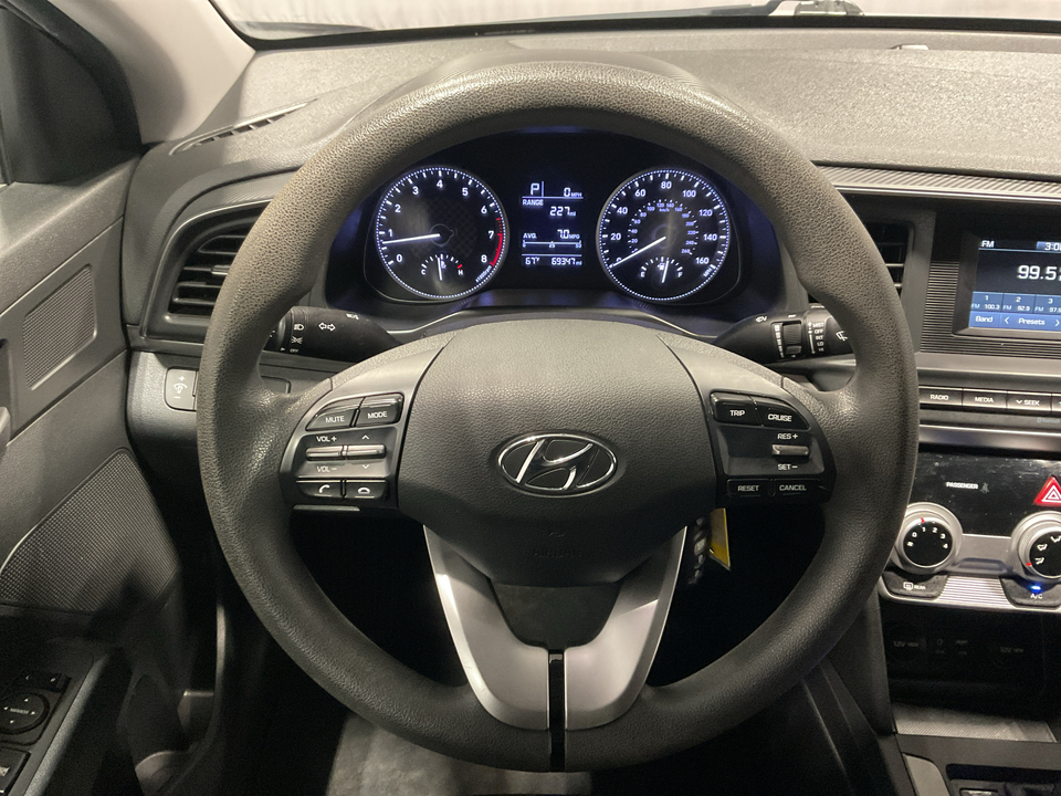 2019 Hyundai Elantra SE 6AT