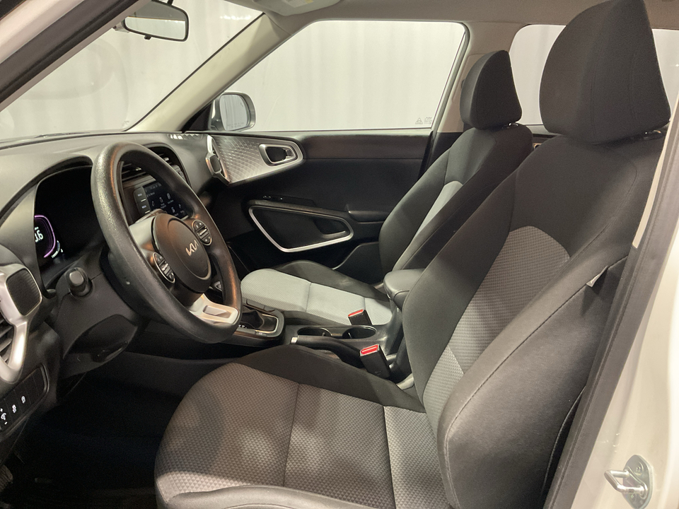 2023 Kia Soul LX CVT