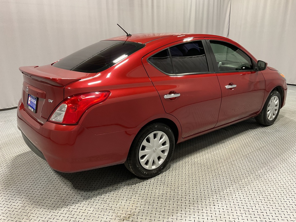 2019 Nissan Versa 1.6 SV Sedan
