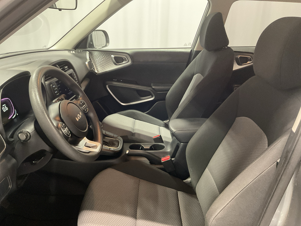 2023 Kia Soul LX CVT
