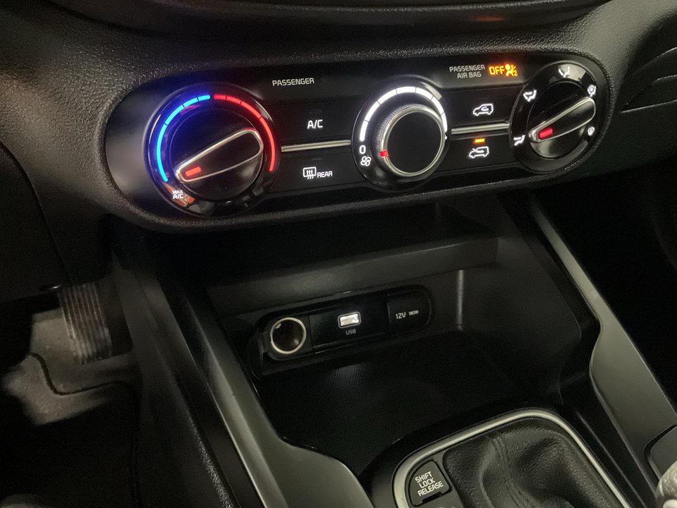 2023 Kia Soul LX CVT