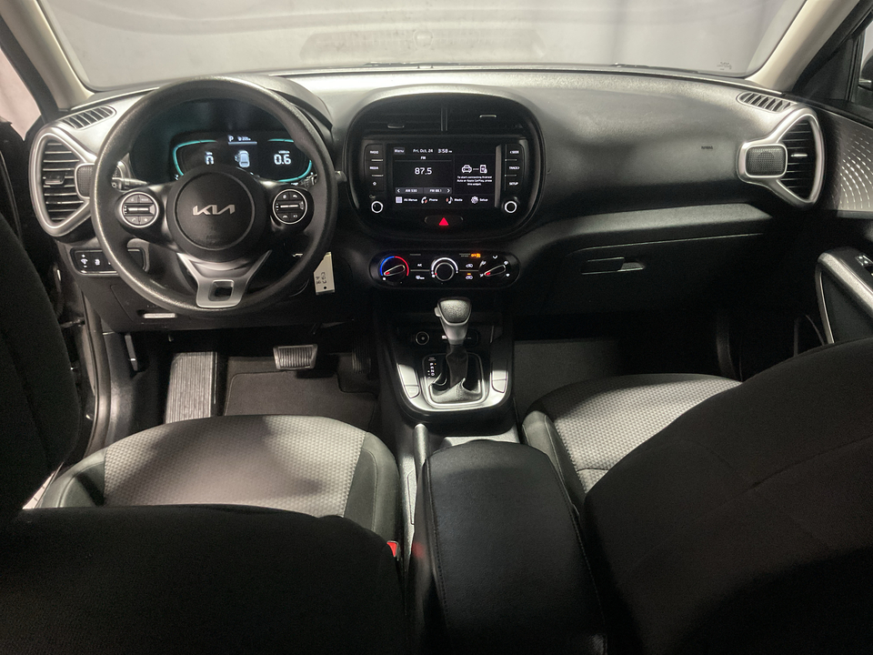 2023 Kia Soul LX CVT
