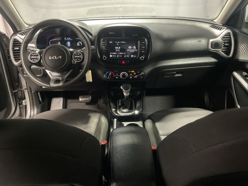 2023 Kia Soul LX CVT