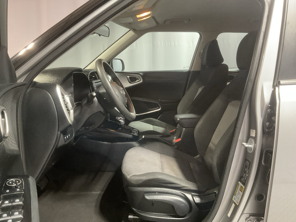 2023 Kia Soul LX CVT