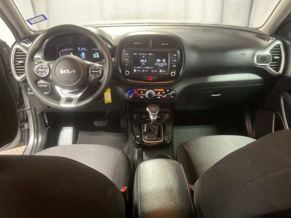 2023 Kia Soul LX CVT