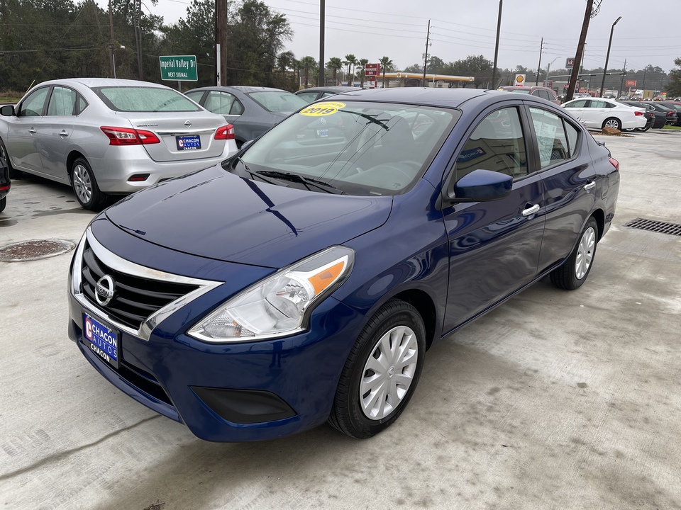 2019 Nissan Versa 1.6 SV Sedan