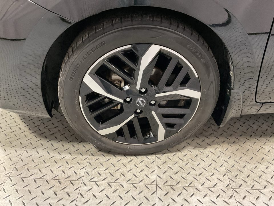 2023 Nissan Versa SR