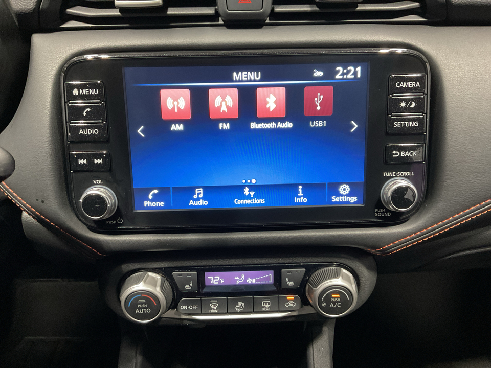 2023 Nissan Versa SR