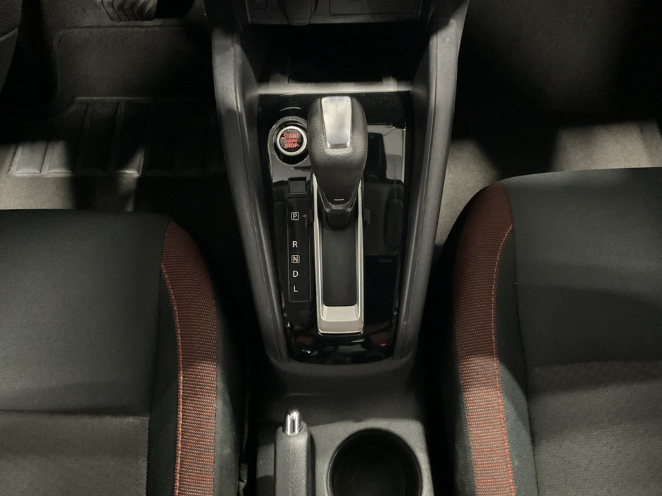 2023 Nissan Versa SR