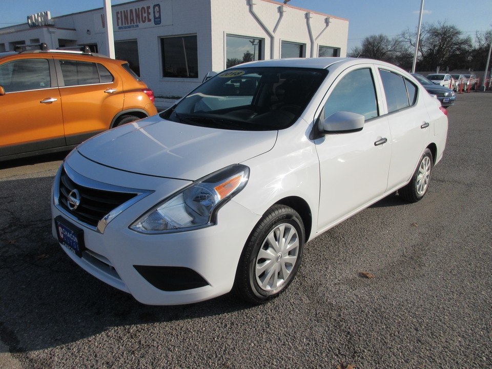 Used 2018 Nissan Versa 1.6 SV Sedan For Sale - Chacon Autos