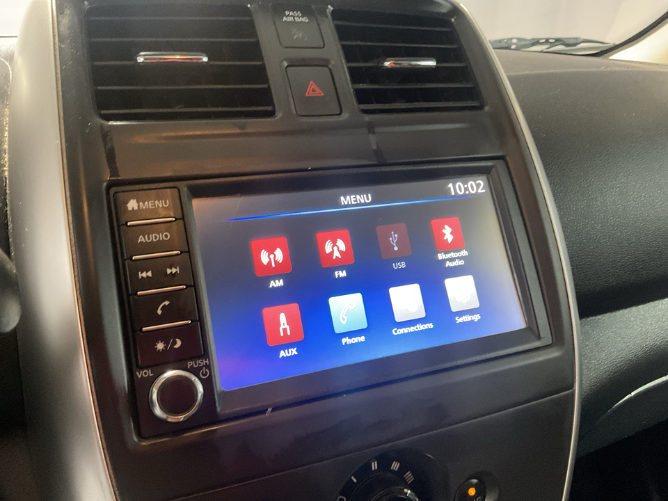 2019 Nissan Versa 1.6 SV Sedan