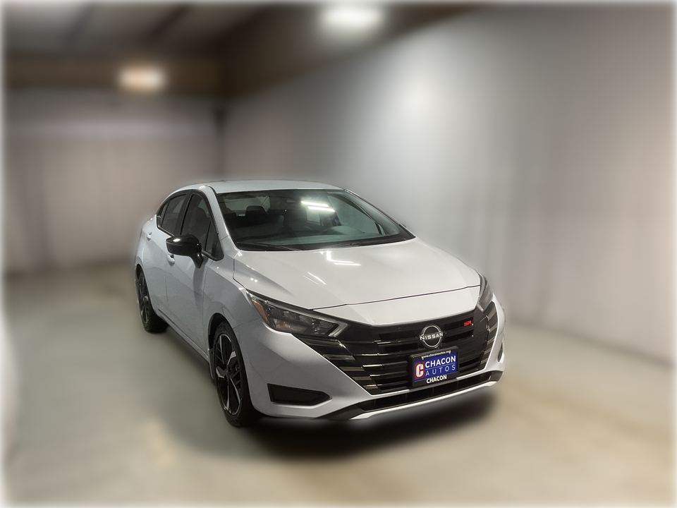 2025 Nissan Versa SR