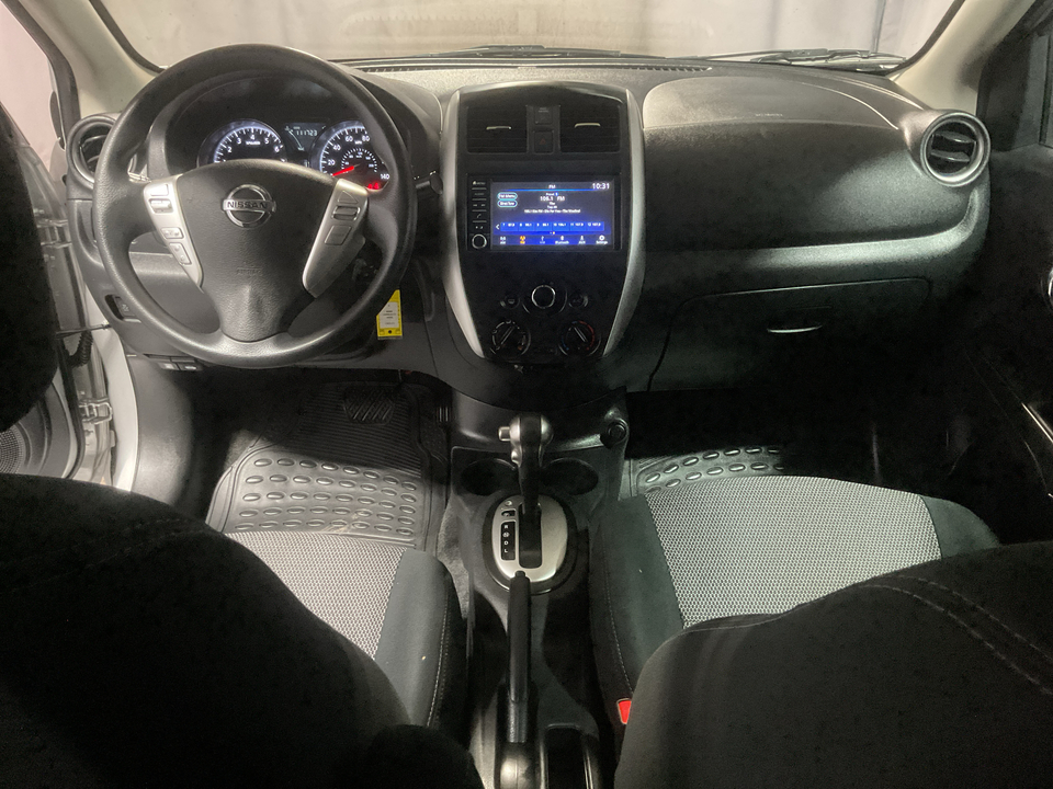 2019 Nissan Versa 1.6 SV Sedan