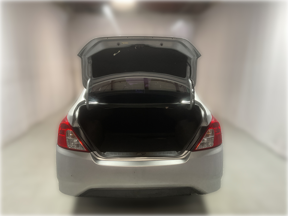 2019 Nissan Versa 1.6 SV Sedan
