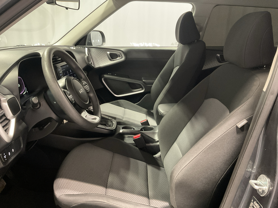 2023 Kia Soul LX CVT