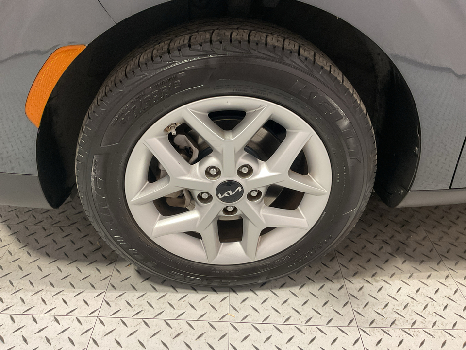 2023 Kia Soul LX CVT