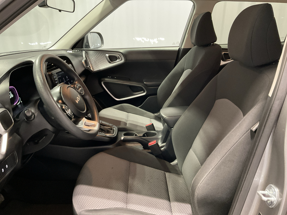 2023 Kia Soul LX CVT